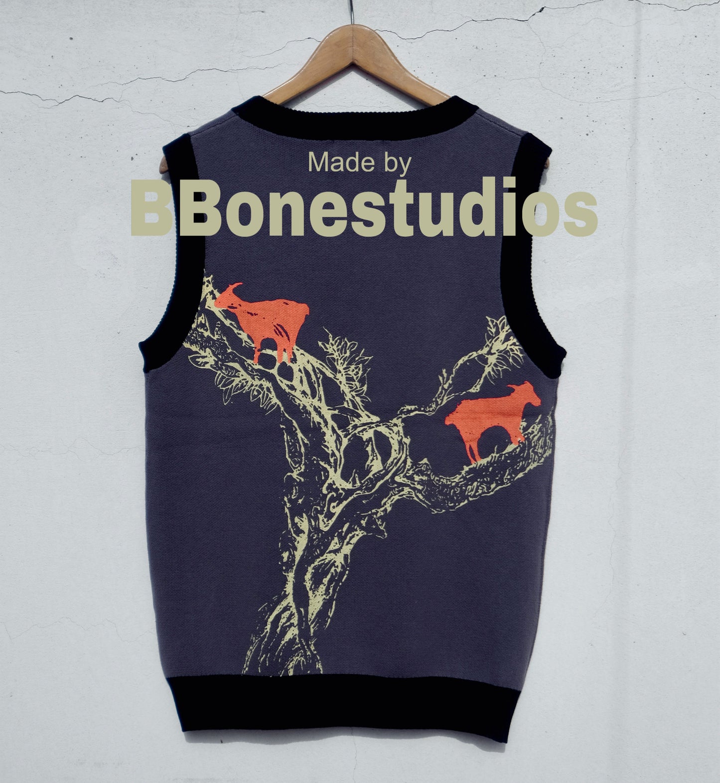 BBone Sleeveless Sweater Black